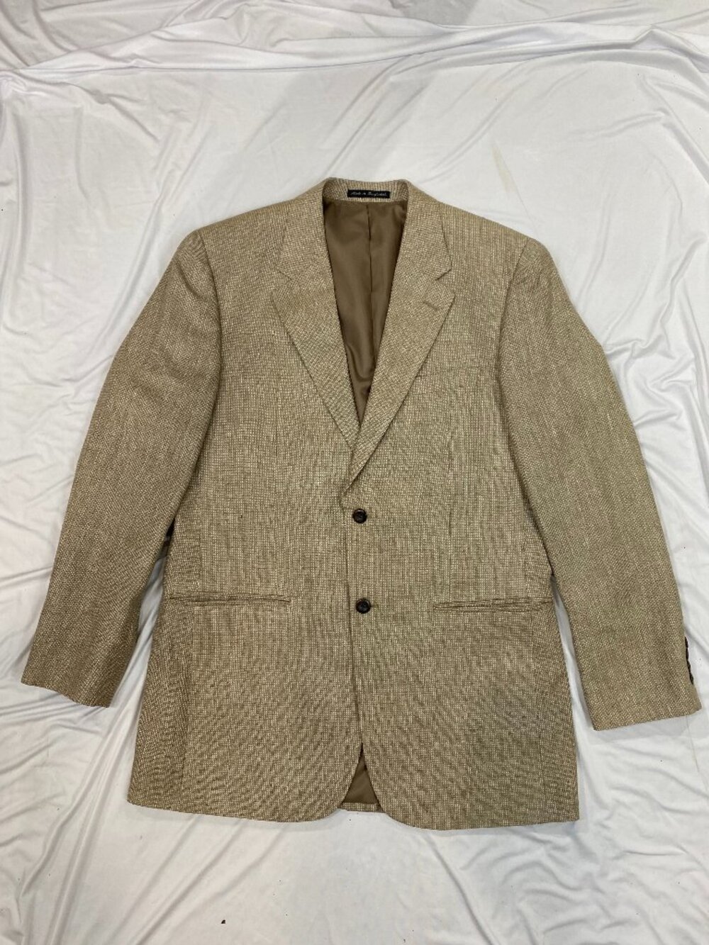 Saville Row 100% Silk Jacket. beautiful soft woven silk. tan/sand color. size 40